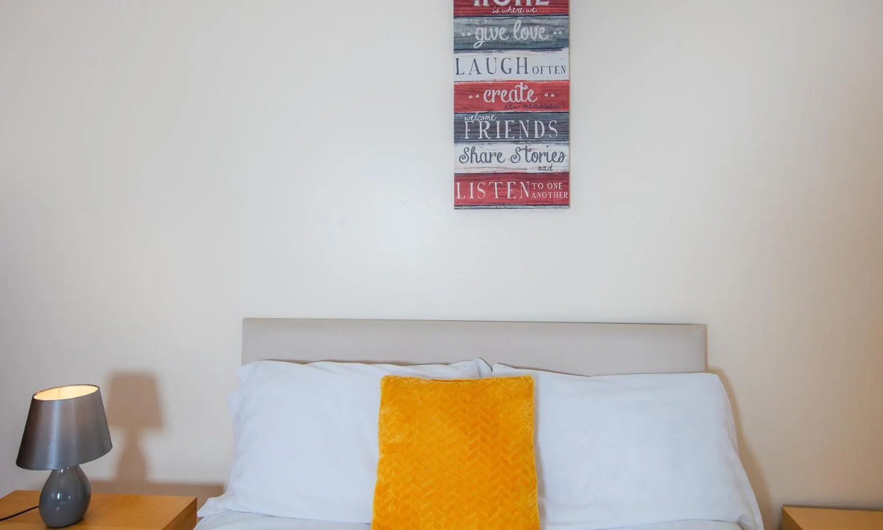 Fab Arthur Seat Views, Old Town Apartment Edinburgh